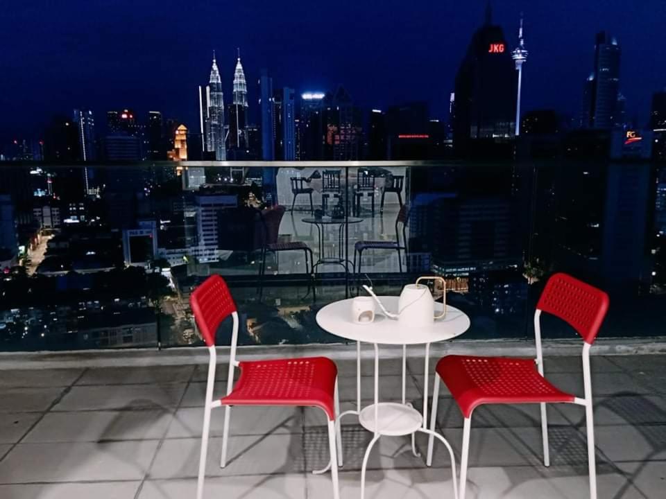 Wonderful Blue City View @Regalia Residence Kuala Lumpur Exteriör bild
