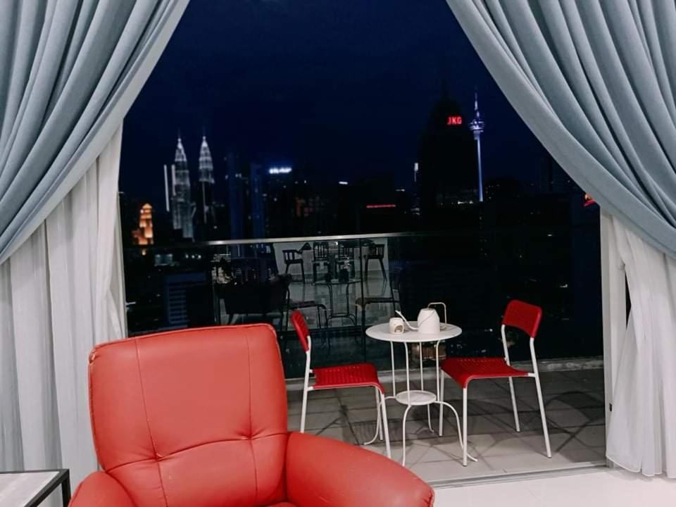 Wonderful Blue City View @Regalia Residence Kuala Lumpur Exteriör bild